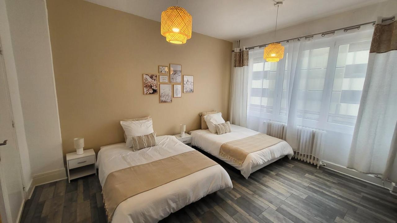 Logement Spacieux - Face A La Gare Et Centre-Ville Épinal Exteriör bild